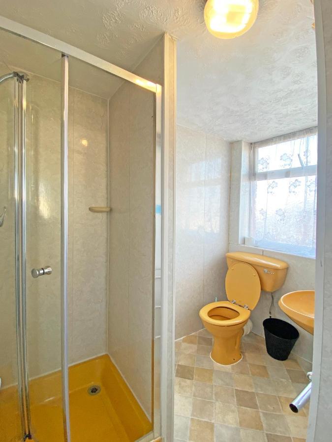 בלקפול The J & S Hotel מראה חיצוני תמונה